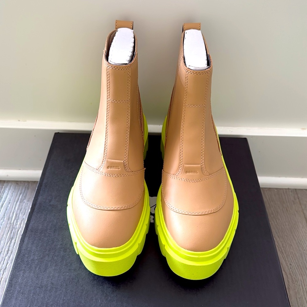 SOREL Leather Caribou™ X Chelsea Waterproof Boot in Tan w/ Green Rubber Sole-9 - Picture 4 of 12